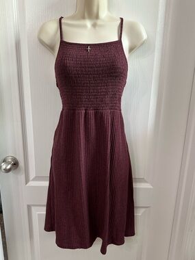 Disturbia Ribbed Smocked Burgundy Dress. Size 4